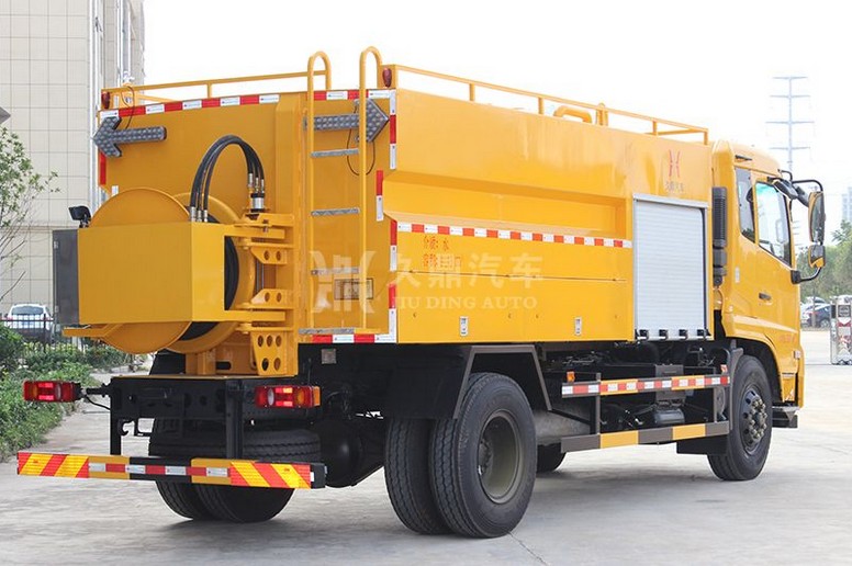 東風天錦清洗灑水車圖片 東風天錦清洗灑水車圖片