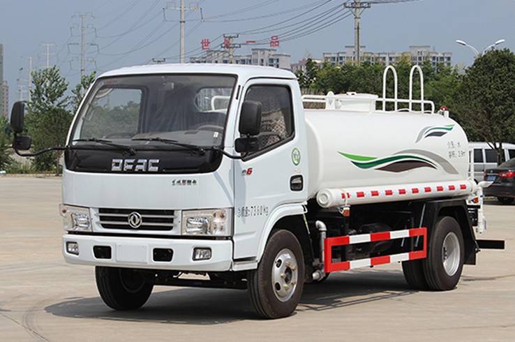 灑水車圖片 灑水車圖片
