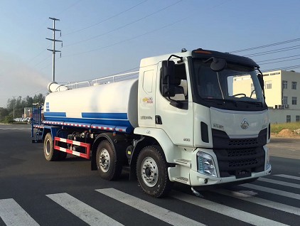 東風(fēng)柳汽乘龍18噸灑水車圖片 東風(fēng)柳汽乘龍18噸灑水車圖片