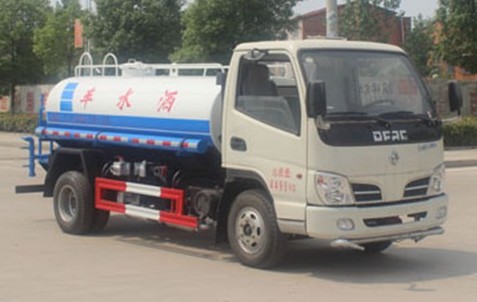 小型灑水車需要什么駕駛證_東風(fēng)多利卡2.5噸藍牌小型灑水車3