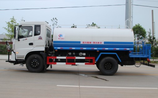 �|�L(f��ng)����12����ˮ܇����DƬ