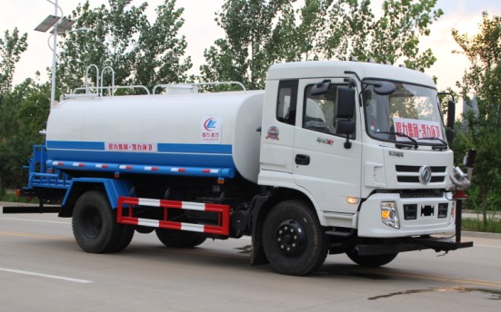 �|�L(f��ng)����12����ˮ܇����DƬ