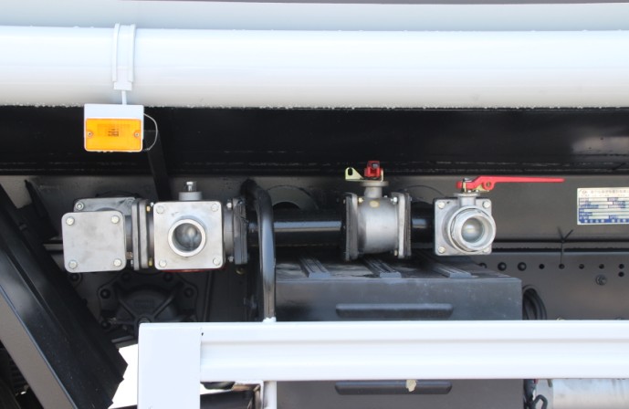 �|�L(f��ng)������D9��ˮ܇���F�ڣ��A�ޣ�����DƬ