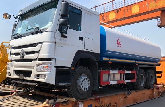 出口灑水車圖片 出口灑水車圖片