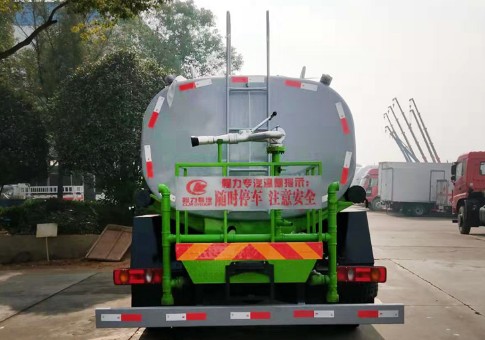 12���|�L���\����ѩ�Lˢ��ˮ܇�DƬ