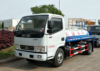 �|�L(f��ng)2��С�͞�ˮ܇(ch��)�DƬ