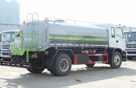 �c���ʮ�FTR�{���12����ˮ܇�DƬ