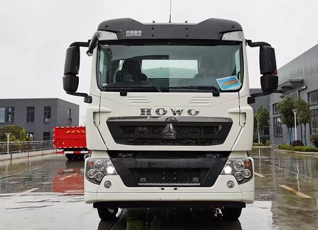 國(guó)六14方重汽豪沃灑水車圖片 國(guó)六14方重汽豪沃灑水車圖片