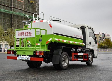 ����2.7������r��С��֮��2�{(l��n)�ƞ�ˮ܇�DƬ