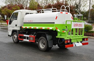 ����2.7������r��С��֮��2�{(l��n)�ƞ�ˮ܇�DƬ