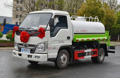 3����ˮ܇�����Xһ�__����2.7������r��С��֮��2�{(l��n)�ƾG����ˮ܇�S�҃r��3