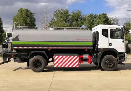 國六東風14噸天然氣灑水車圖片 國六東風14噸天然氣灑水車圖片