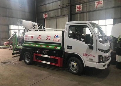 ��(gu��)���{(l��n)��2.5���S�M(j��n)���\(y��n)S80��ˮ܇(ch��)�DƬ