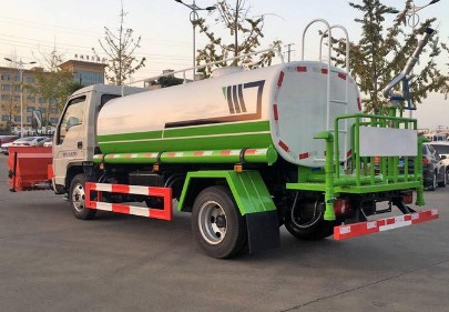 ��ˮ܇���b��ѩ�Lˢ