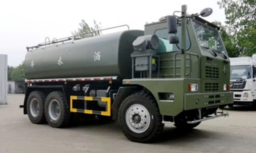 露天礦灑水車圖片 露天礦灑水車圖片