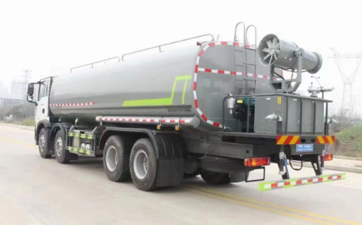 ��������ǰ�ĺ��30����ˮ܇(ch��)