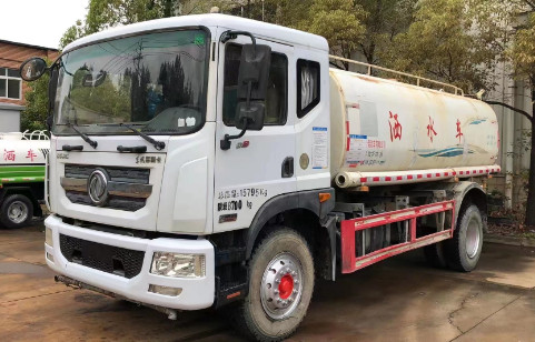二手15方六缸機(jī)灑水車_二手15方東風(fēng)多利卡D9灑水車3