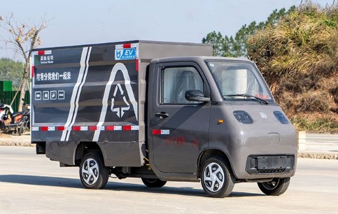 ����С��ͯ3����늄�(d��ng)���]ʽͰ�b����܇(ch��)