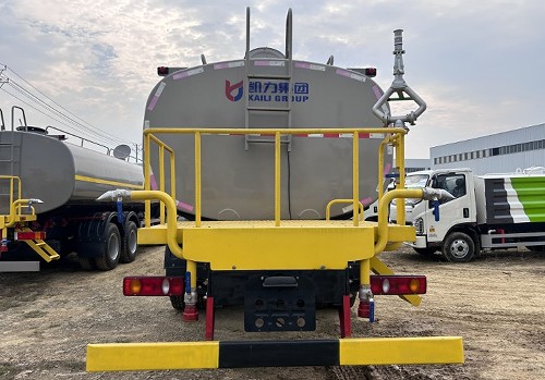 東風(fēng)華神T5前四后八25方灑水車_凱力風(fēng)牌KLF5310GPSE6型綠化噴灑車 東風(fēng)華神T5前四后八25方灑水車_凱力風(fēng)牌KLF5310GPSE6型綠化噴灑車